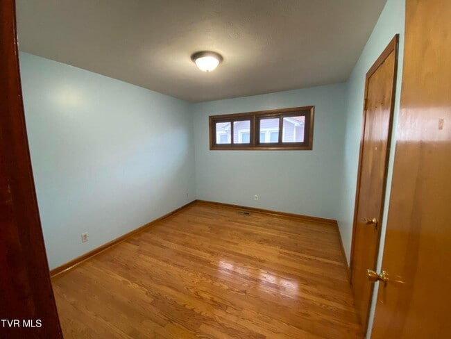 Building Photo - 1613 F St