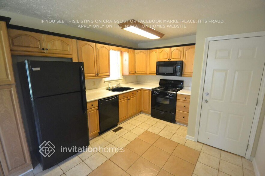 Building Photo - 12 Hale Haven Dr