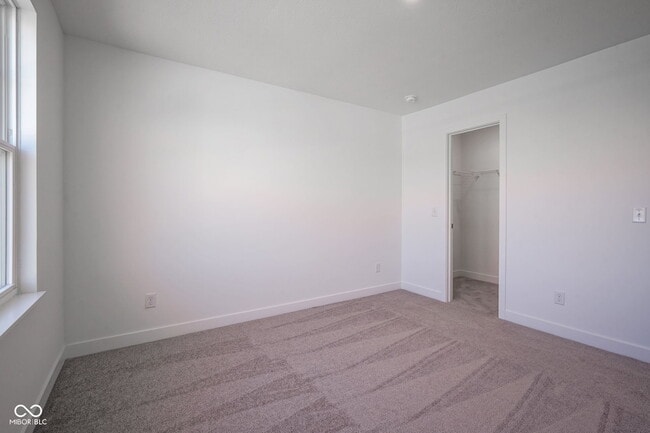 Building Photo - 9085 Summerton St