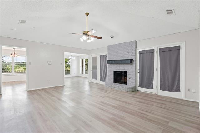 Building Photo - 841 Country Club Pl