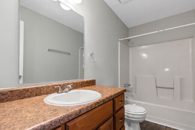 Building Photo - 3653 Chestnut Lake Ct