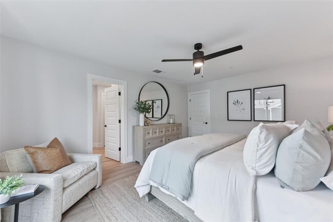 Building Photo - 7603 Strong Bow Ct