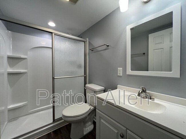 Building Photo - 109 Barnard Ave