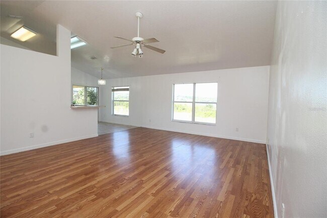 Building Photo - 439 Gentle Breeze Dr