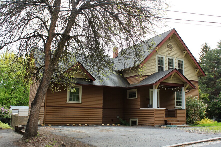 Building Photo - 1000 NE B St