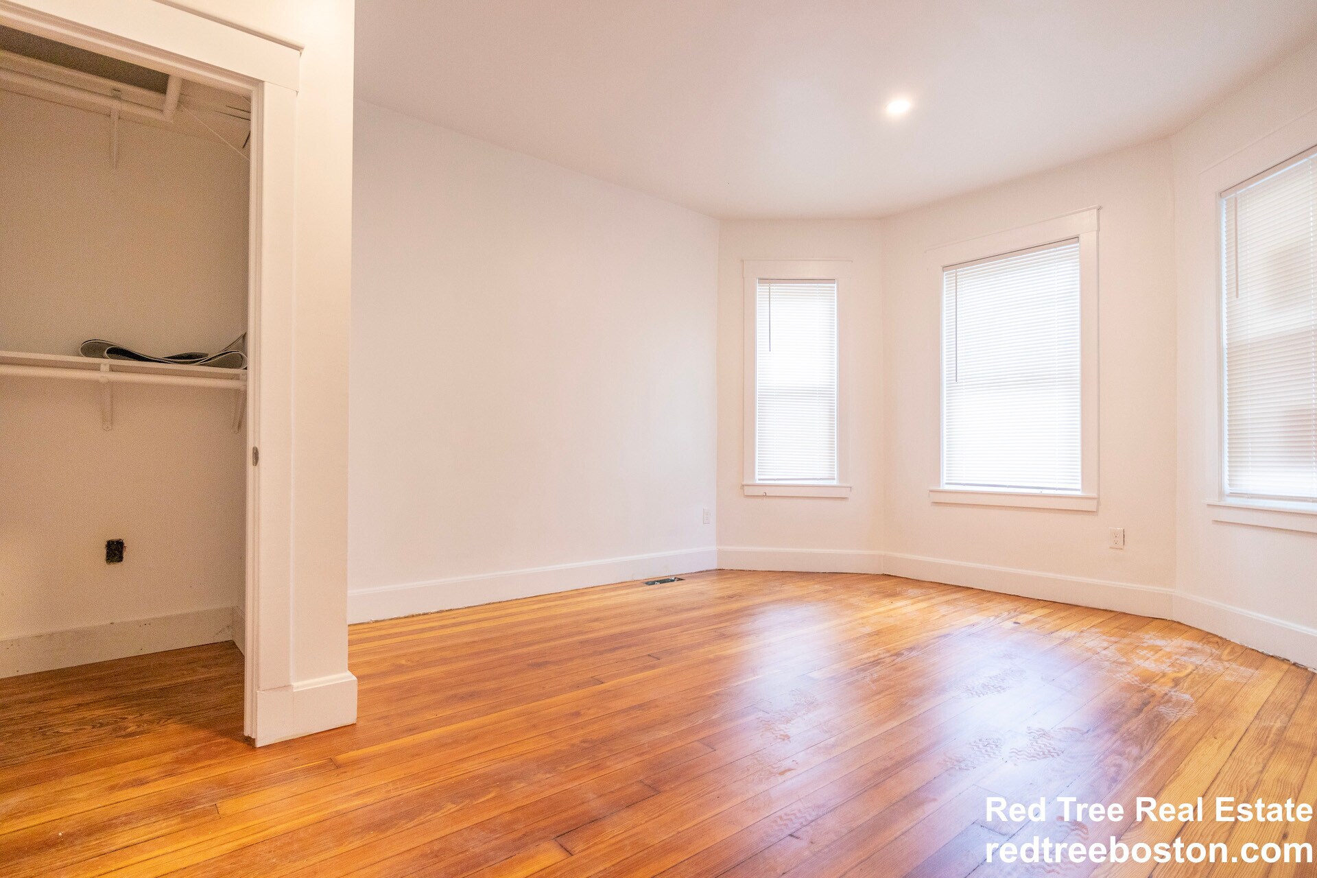 Building Photo - 7 Hallam St