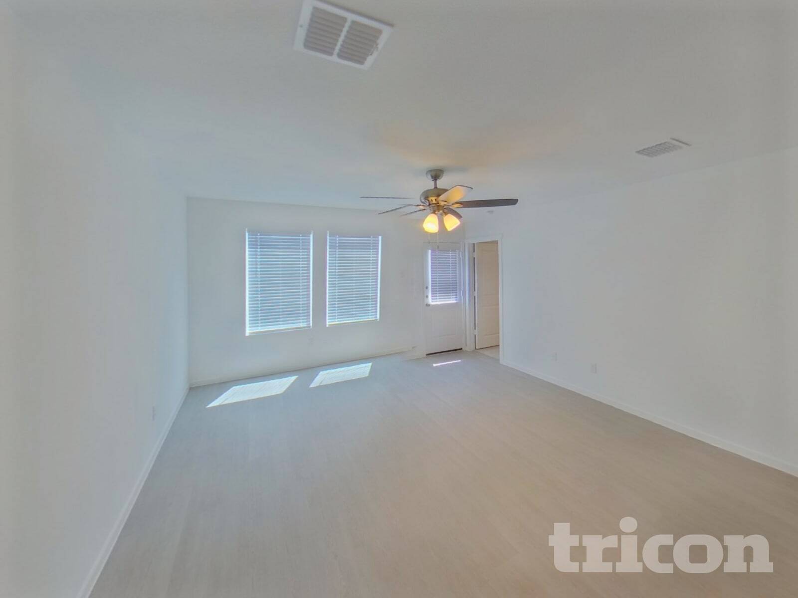 Building Photo - 838 Ponderosa Ln