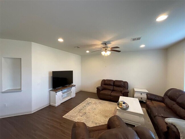 Building Photo - 18317 Calasetta Dr