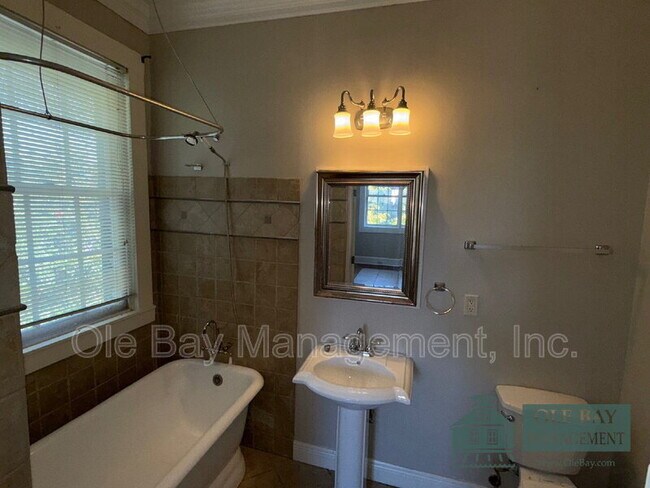 Building Photo - 257-B Adams St