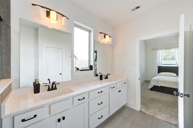 Building Photo - 10636 Wild Chives