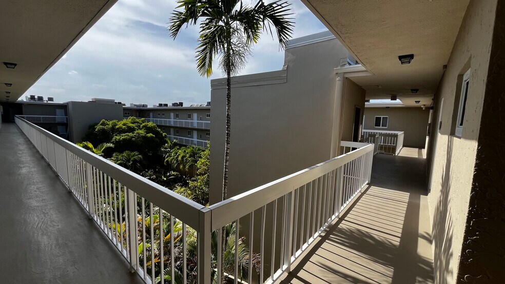 Apartment Entrance - 7800 Camino Real