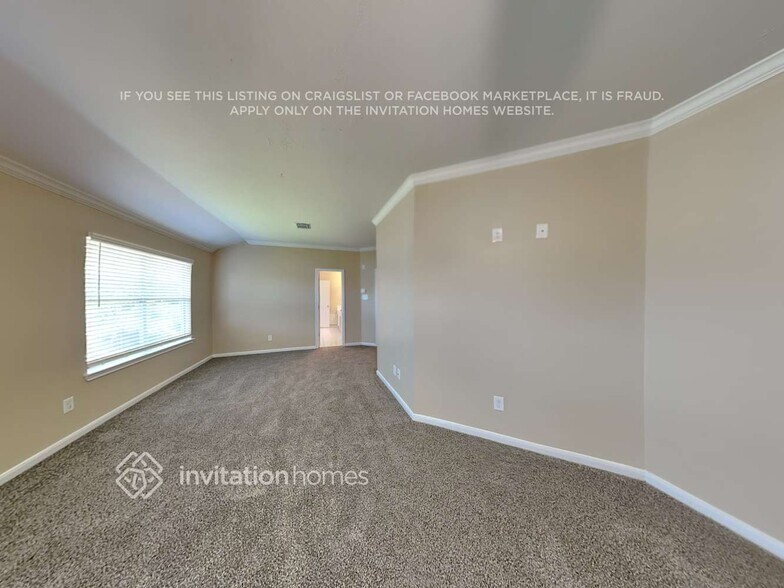 Building Photo - 23534 Tayman Park Dr