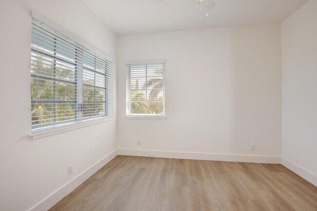 Building Photo - 1 Ocean Breeze