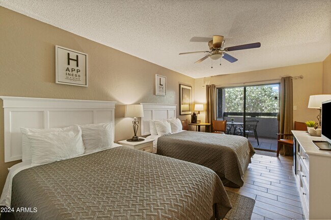 Building Photo - 7350 N Pima Rd