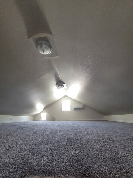 Building Photo - 11017 Condon Ave