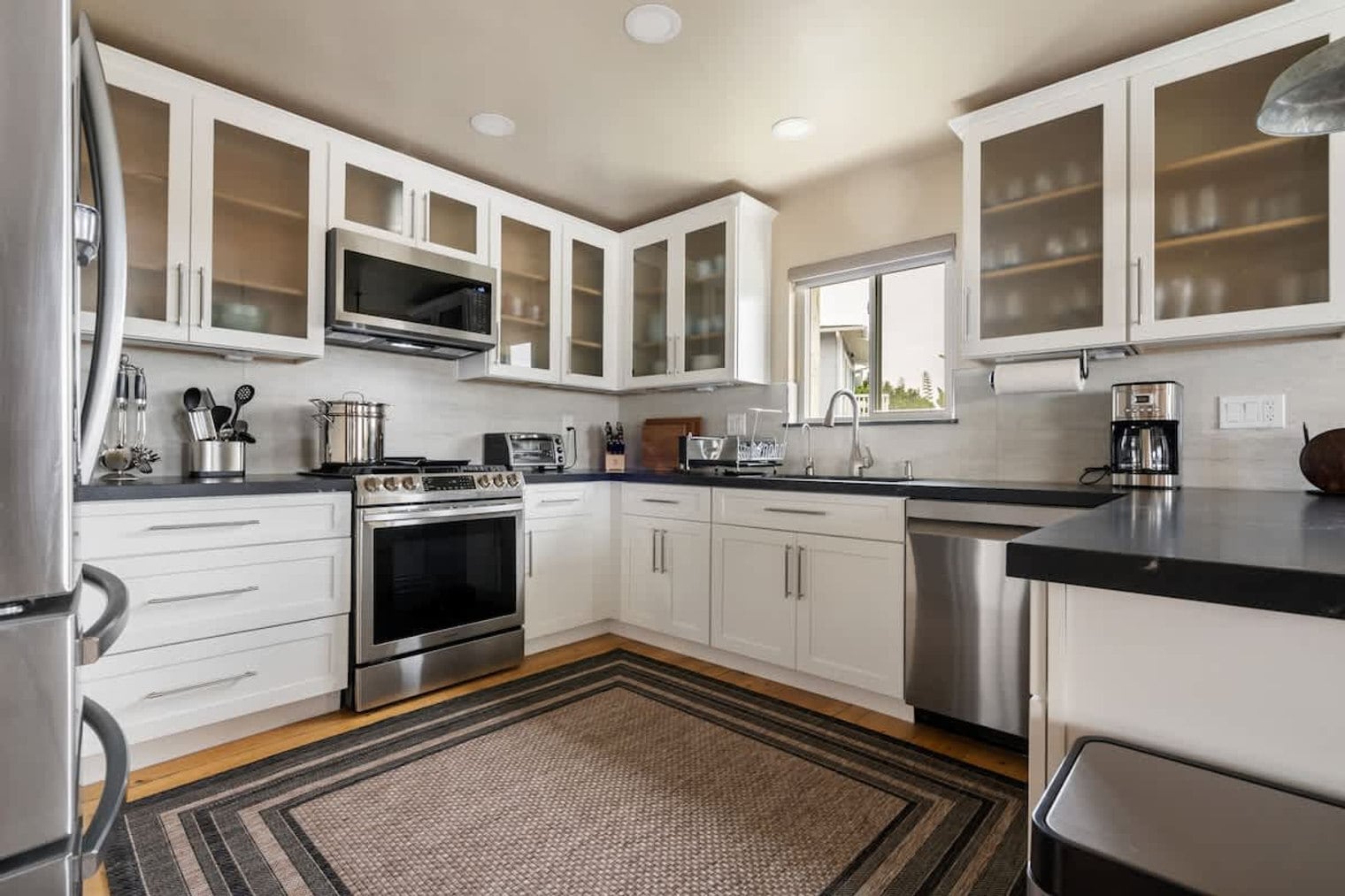 Building Photo - 301 Crocus Ct