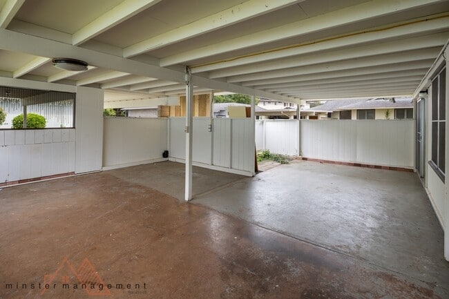 Building Photo - 1428 Ala Iolani St