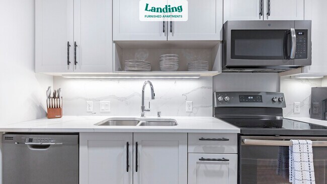 Building Photo - 111 Parkway Pl