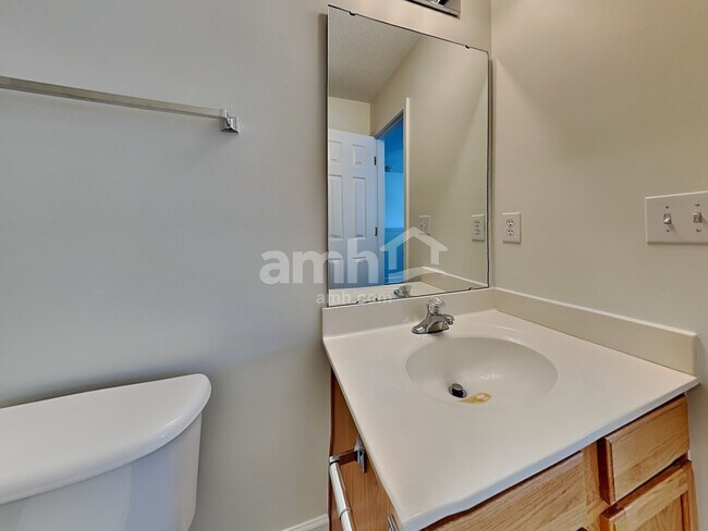 Building Photo - 14012 Sobeck Ln