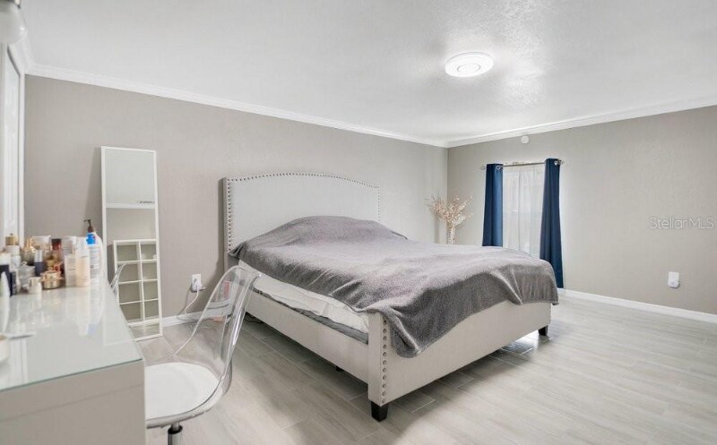 Building Photo - 2907 E Washington St