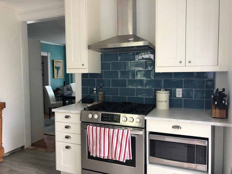 Building Photo - 14 Bedlow Ave