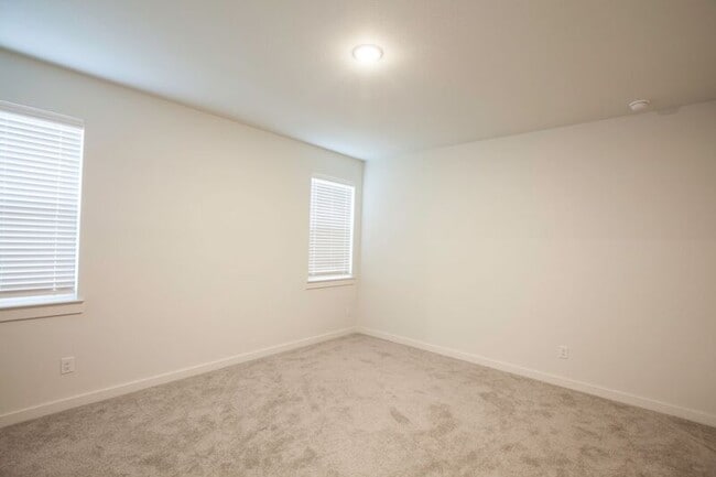 Building Photo - 514 Weller Rd