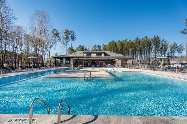 Building Photo - Comet North Raleigh