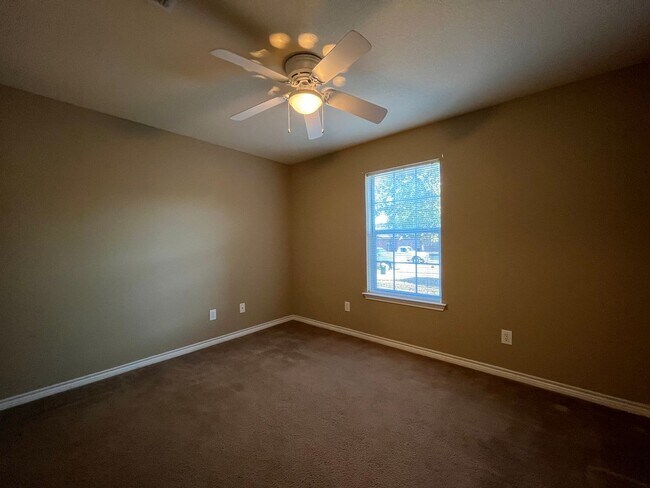 Building Photo - 3049 Palomino Trail