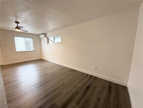 Building Photo - 2030 Sunrise Ave