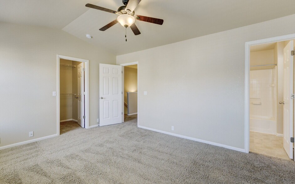 Building Photo - 2850 Tumblewood Grove