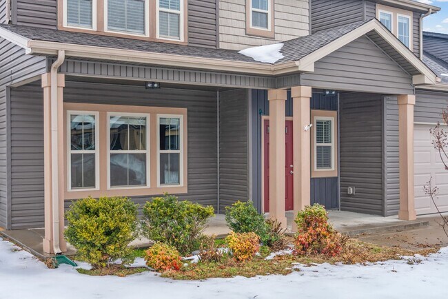 Building Photo - 1151 Eagle's View Dr