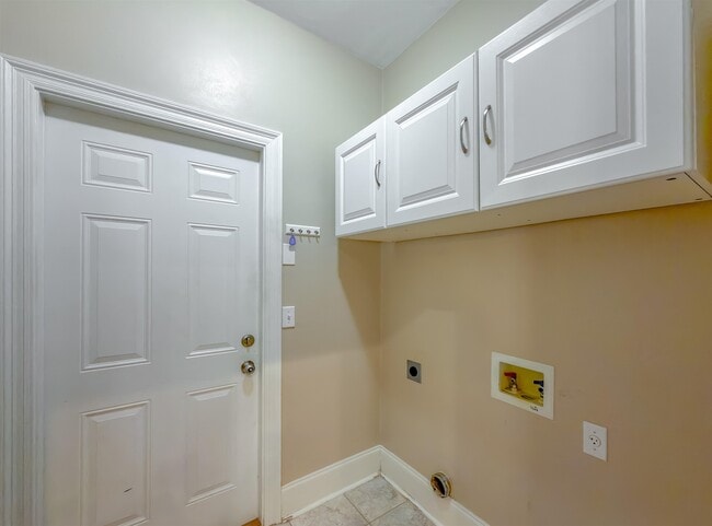 Building Photo - 1946 Sagebrook Dr