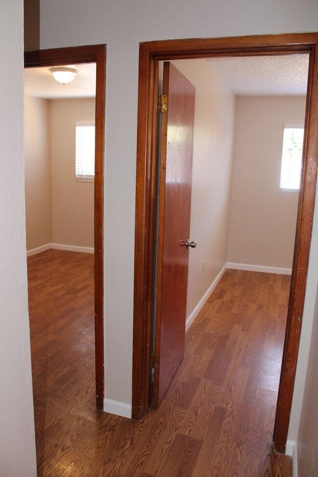 Building Photo - Three Bedroom, One Bathroom House in San P...