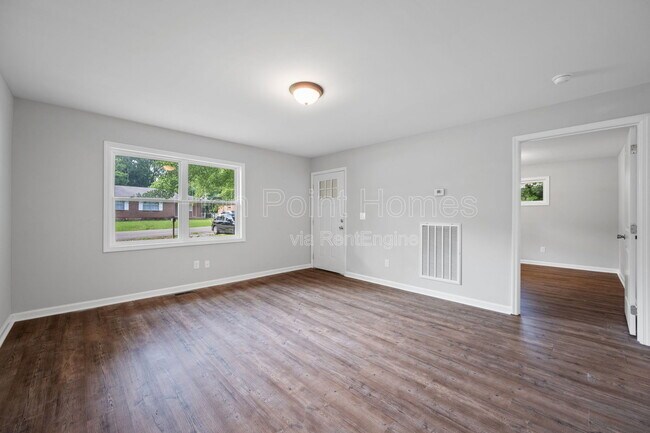 Building Photo - 1317 Mayfield Ln