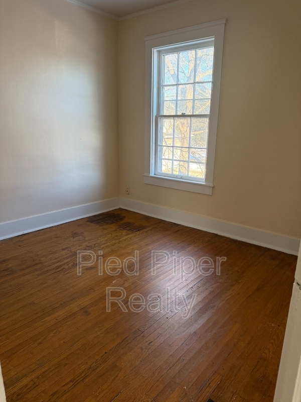 Building Photo - 406 E Prospect Terrace