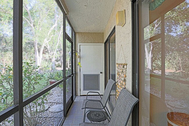 Building Photo - 9627 Eaton Gardens Ln