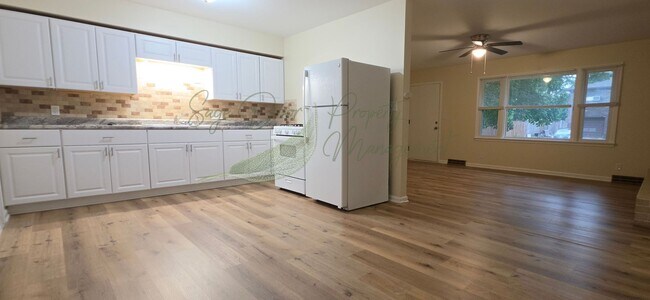 Building Photo - 6613 NE 49th Terrace