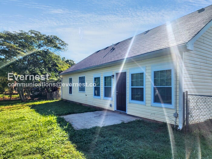 Building Photo - 1020 Joseph Ln