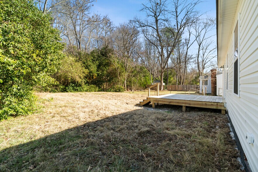 Building Photo - 721 Stonewall Ct