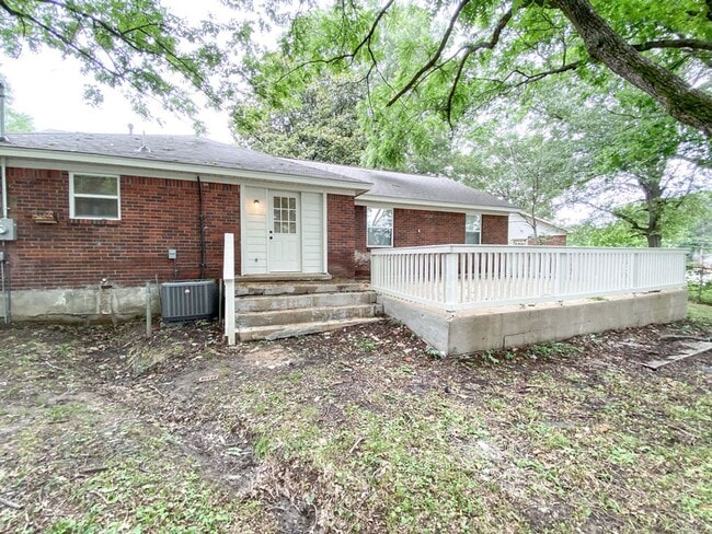 Building Photo - 4 bedroom, 2 bathroom in Southaven recentl...