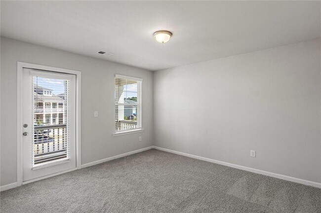 Building Photo - 213 Chiswick Lp