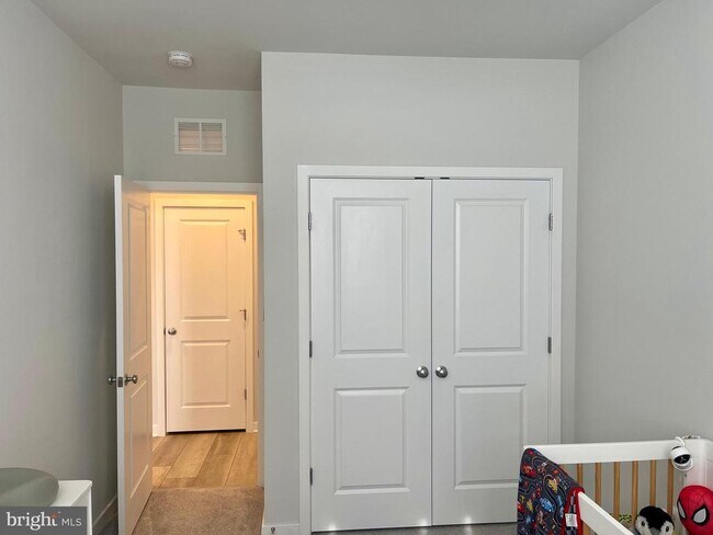 Building Photo - 23006 Sullivans Cove Sq