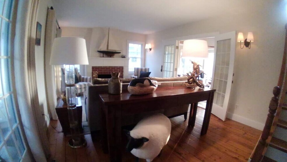 Building Photo - 2425 Waukazoo Trail