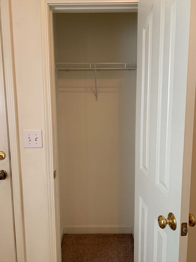 Building Photo - 179 Clusters Cir