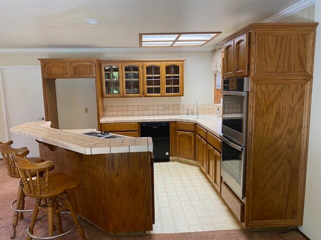 Kitchen - 819 Midvale Ln