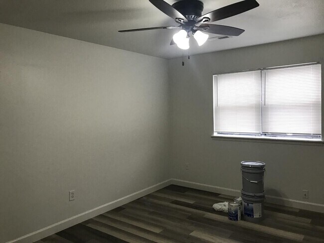 Building Photo - 7 Diego Ct