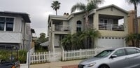 Building Photo - 637 30th St