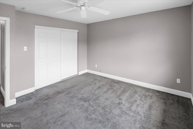 Building Photo - 2299 Memorial Ct