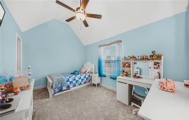 Building Photo - 3301 SW Stonepoint Ave