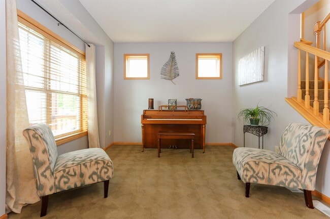 Building Photo - 1715 Fox Run